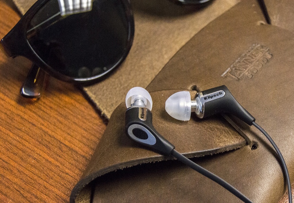 Klipsch R6m Black