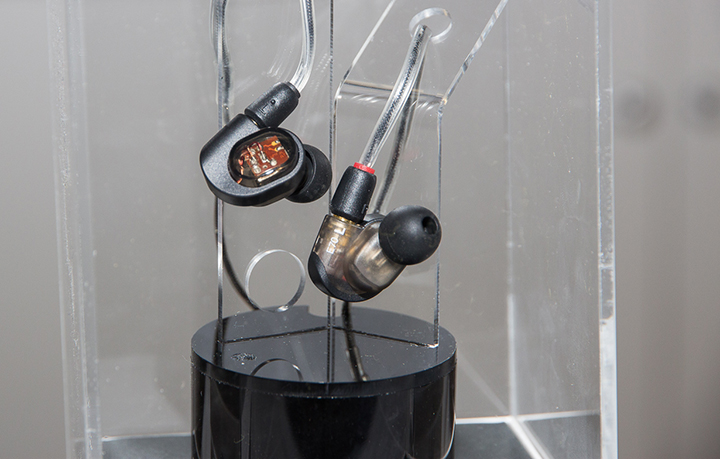 audiotechnica_ath_e70_124.jpg