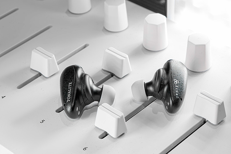 TWS-наушники Final Audio Tonalite Black (5).jpg