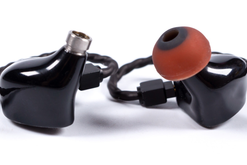 Купить наушники Noble Audio Khan по цене от 221320 руб., характеристики