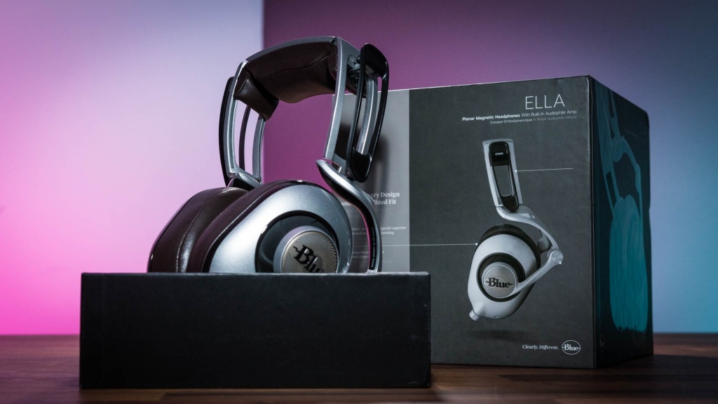 Blue-Ella-Headphones-1.jpg Blue-Ella-Headphones-1.jpg