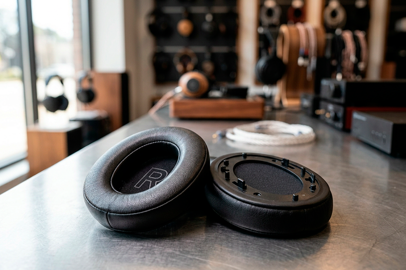 earpads_leather_plastic_shop.png