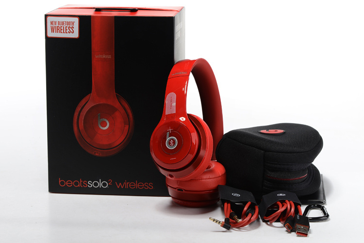 Beats Solo 2 Wireless Red