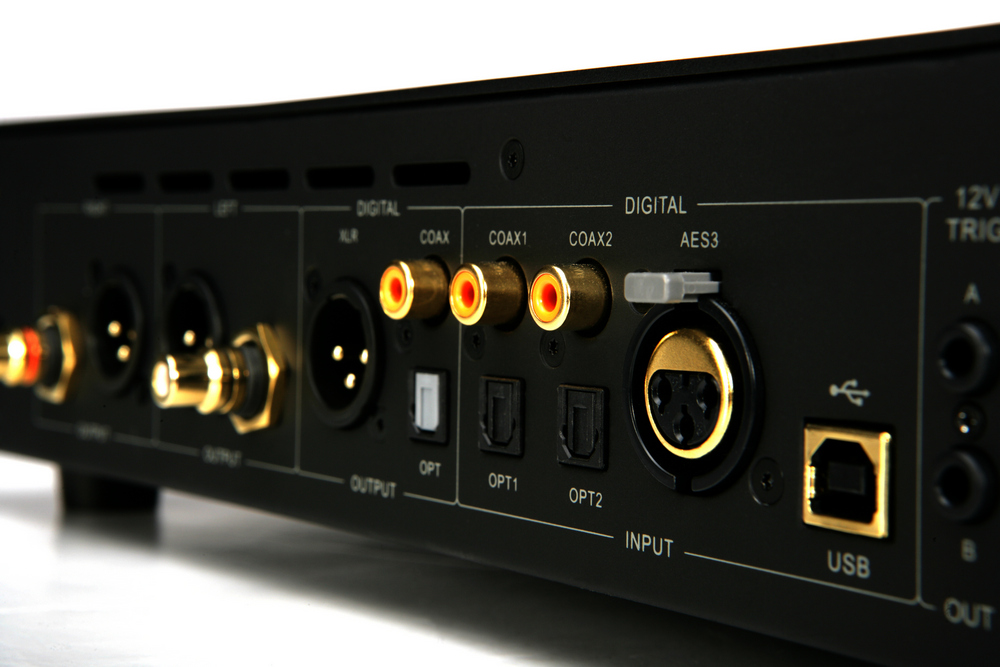 audiolab-8300cd_b9.jpg