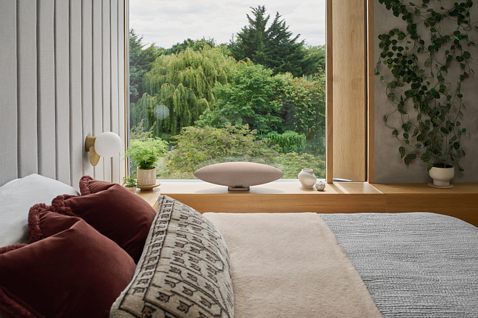 Беспроводная акустика Bowers & Wilkins Zeppelin Pro Edition Solar Gold - рис.12