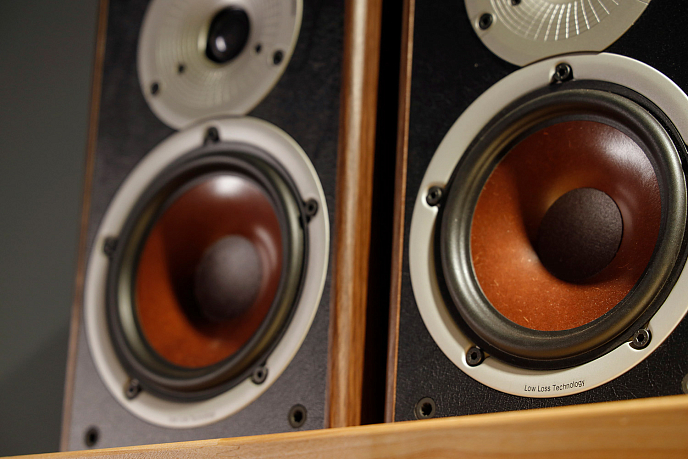 Полочная акустика Dali Spektor 2 Walnut - рис.6