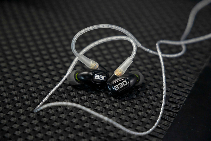 Наушники Westone B30 Bluetooth cable - рис.1