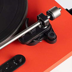 Проигрыватель винила Phaze Audio Diana Valkyrian Red