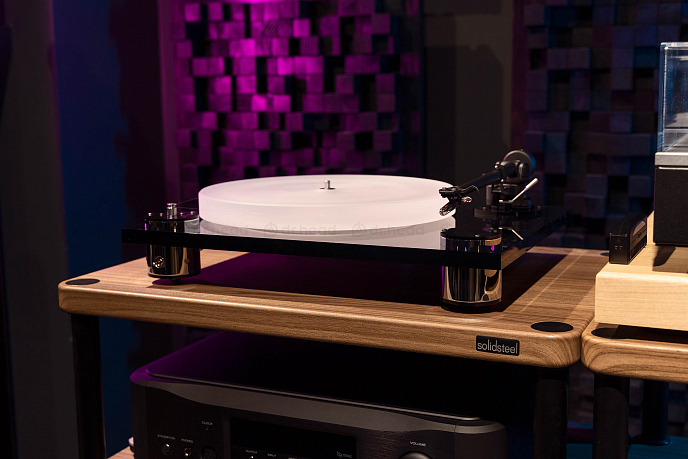 Проигрыватель винила Scheu Analog Cello R202 Ortofon Super OM 10 Black Acrylic - рис.1