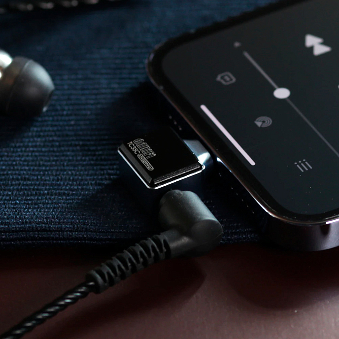 Усилитель-ЦАП для наушников ddHiFi TC35C Lightning голубой - рис.5