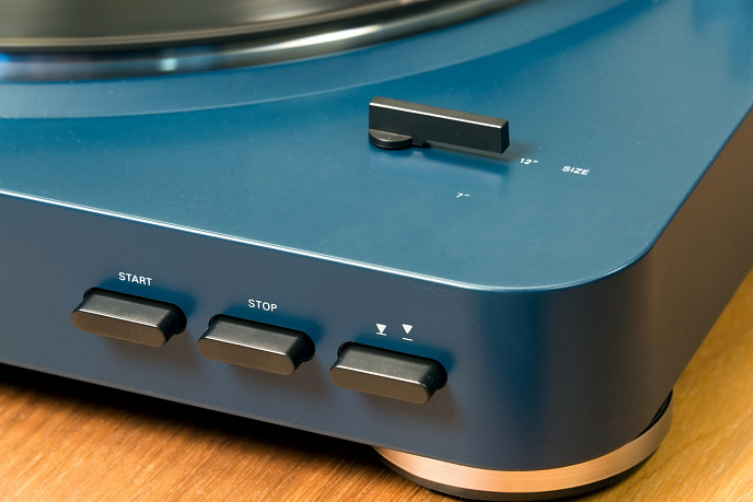 Проигрыватель винила Audio-Technica AT-LP60BT White - рис.4