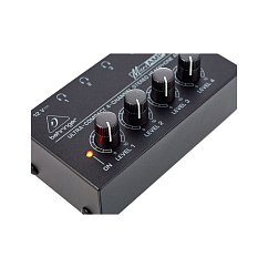 Усилитель для наушников Behringer HA400