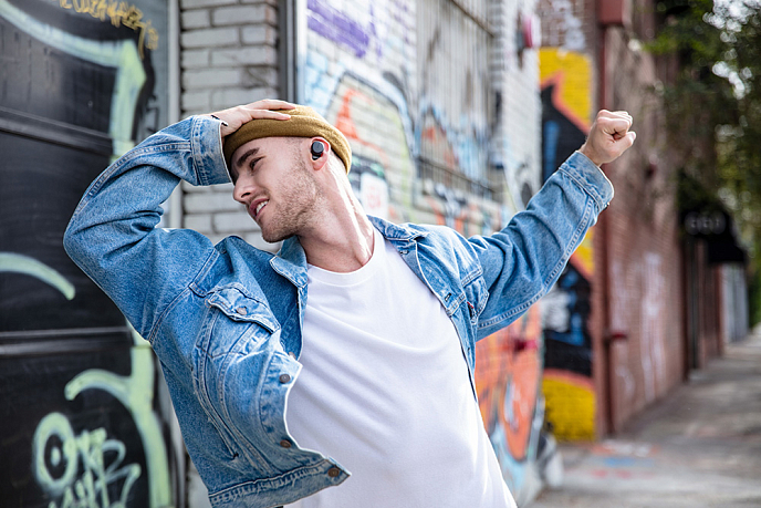 Беспроводные наушники Sony WF-XB700 Black - рис.12