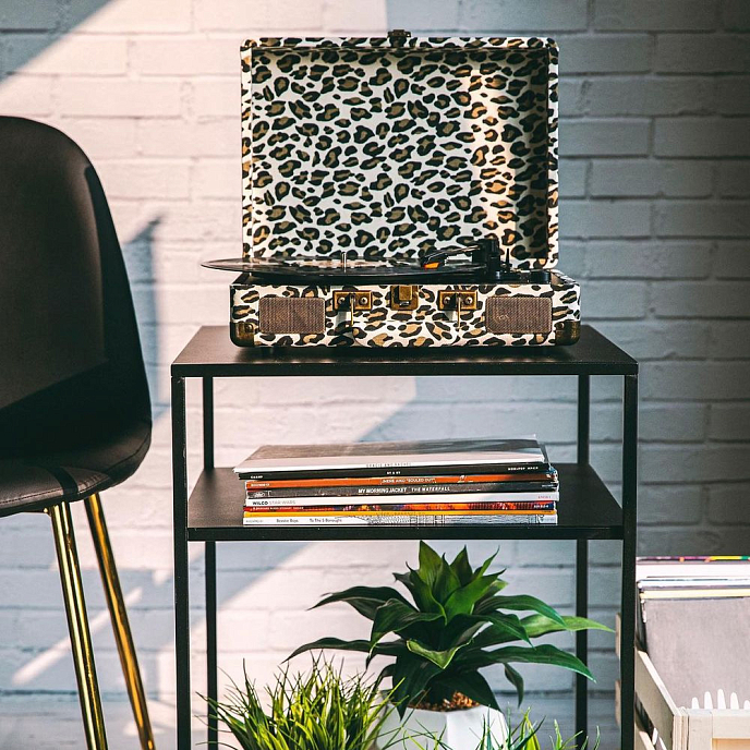 Проигрыватель винила Crosley Cruiser Deluxe Leopard - рис.6