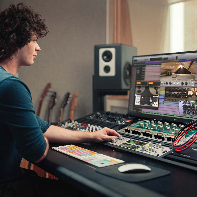 Аудиоинтерфейс Universal Audio Apollo x8 Gen 2 Essentials+ Edition Silver - рис.6