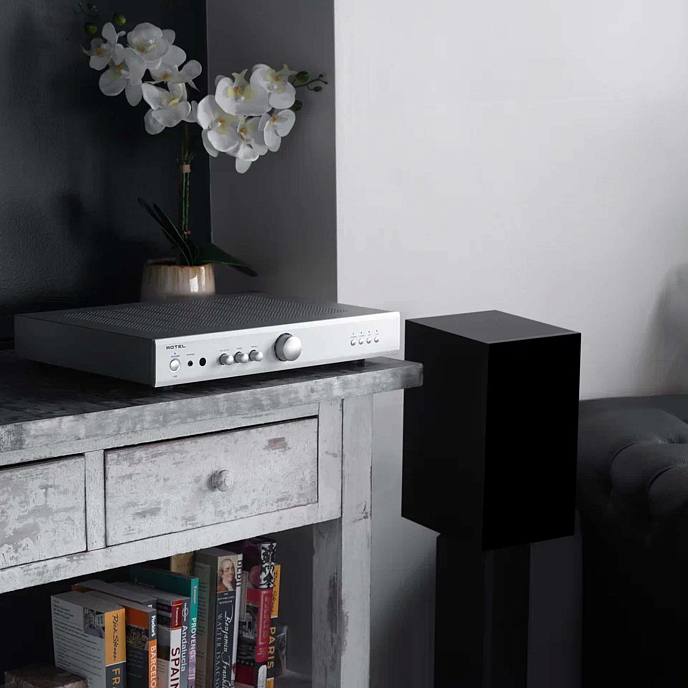 Усилитель Rotel A8 Silver - рис.8