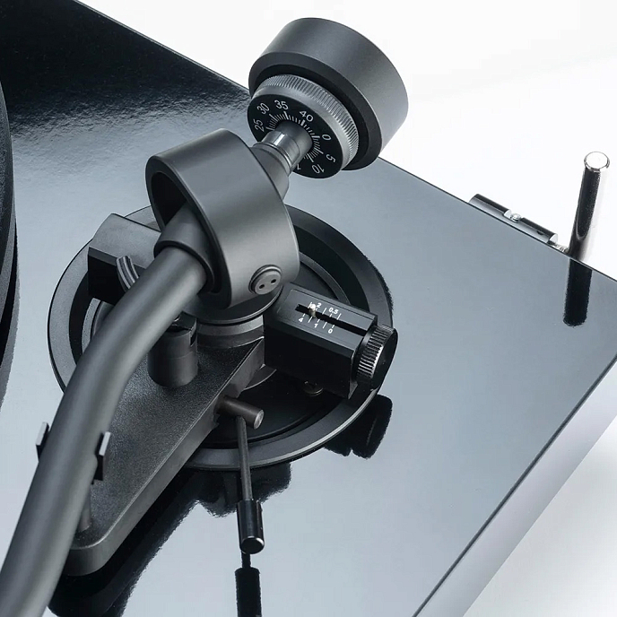 Проигрыватель винила Pro-Ject Debut S Phono High Gloss Black - рис.3