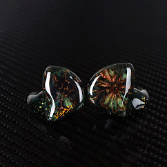 Кастомные наушники Noble Audio Viking Ragnar Custom