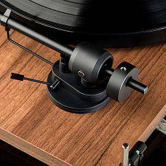 Проигрыватель винила Pro-Ject E1 walnut проигрыватель винила (SN 225043070)_Уценка