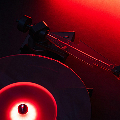 Проигрыватель винила Pro-Ject ART - AC/DC