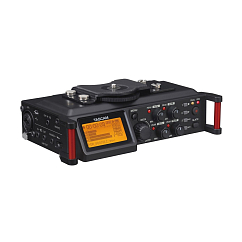 Аудиорекордер Tascam DR-70D Black