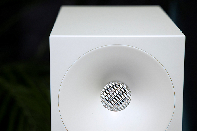 Полочная акустика Amphion Helium510 Full White - рис.9
