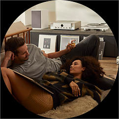 Интегральный усилитель Marantz Model 40n Silver Gold