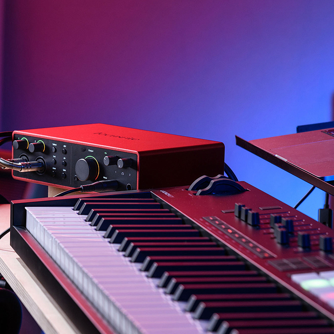 Аудиоинтерфейс Focusrite Scarlett 16i16 4th Gen Red - рис.3