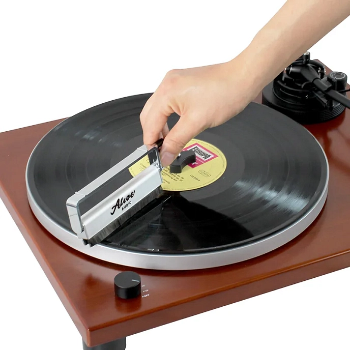 Щетка Alive Audio AA-ACC-CARBF Silver - рис.1