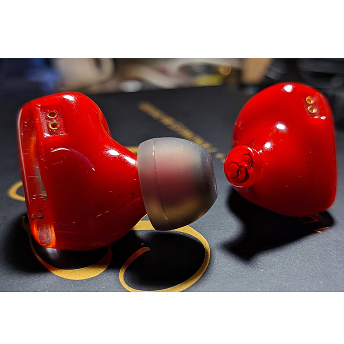 Наушники внутриканальные Queen Of Audio Vesper Red - рис.3