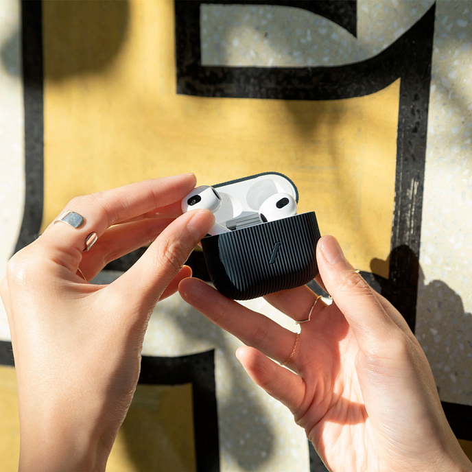 Чехол для Airpods Native Union Curve Case AirPods 3 Black - рис.4