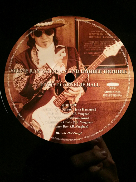 Виниловая пластинка Stevie Ray Vaughan And Double Trouble - Live At Carnegie Hall - рис.1