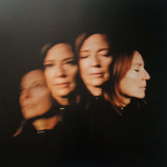Пластинка Beth Gibbons – Lives Outgrown (Deluxe Edition) LP - рис.0