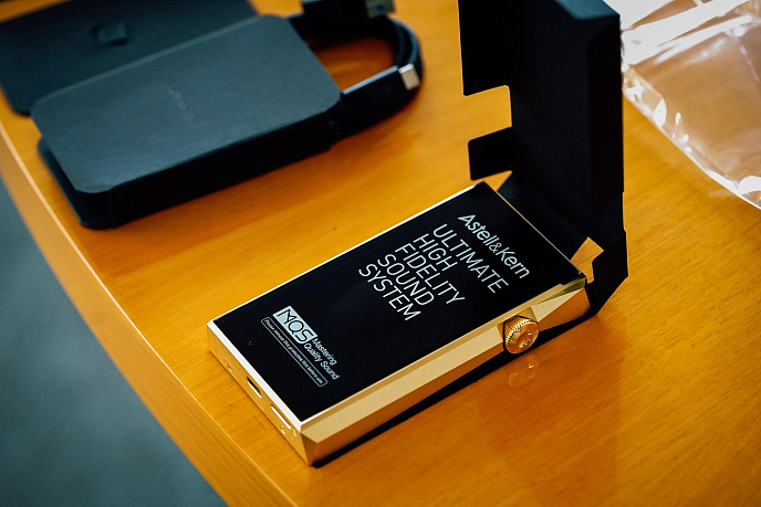 Плеер Astell&Kern SP1000M Gold - рис.17