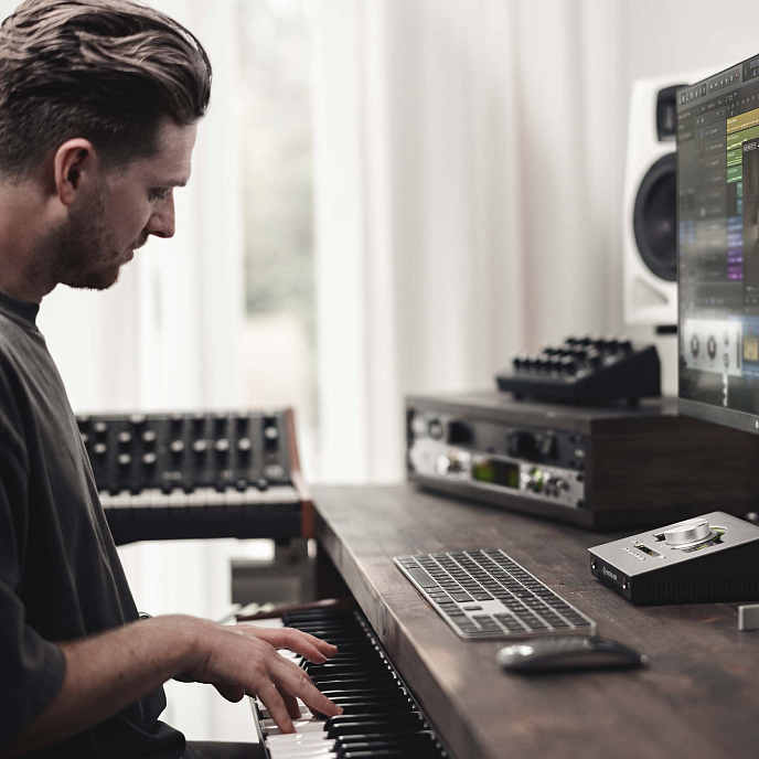 Аудиоинтерфейс Universal Audio Apollo Twin X DUO Gen 2 Essentials+ Edition Silver - рис.7