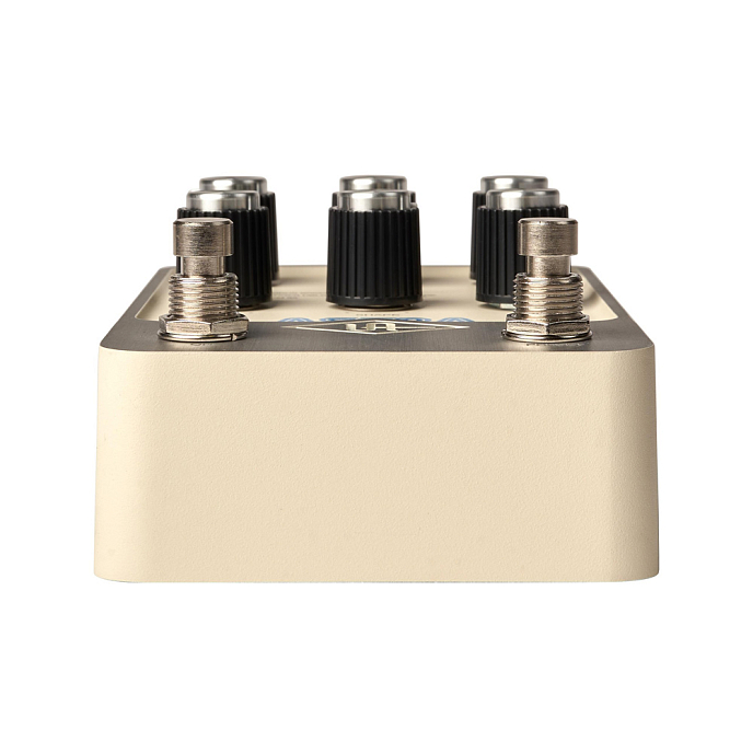 Процессор эффектов Universal Audio UAFX Astra Modulation Machine - рис.2