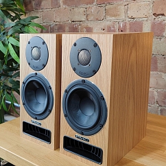 Полочная акустика PMC Active twenty5 21i Oak
