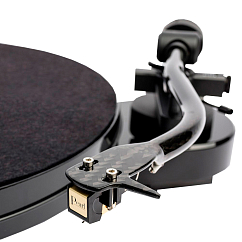 Проигрыватель винила Pro-Ject RPM 1 Carbon DC Piano Black