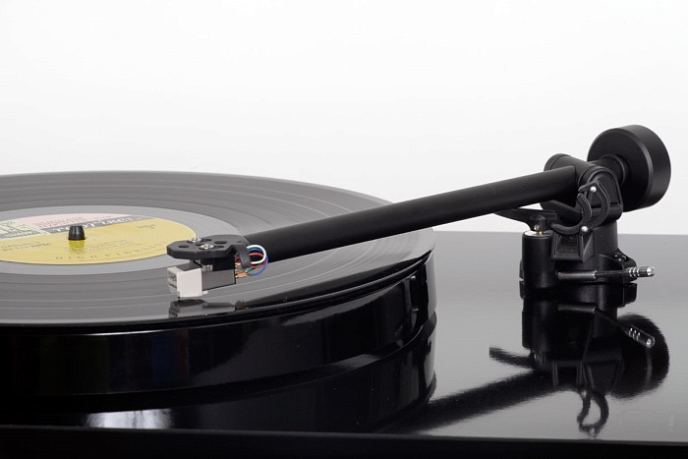 Проигрыватель винила Rega Planar 1 Plus Black - рис.3