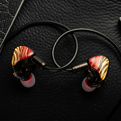 Наушники внутриканальные Celest IgniteX Beast Golden Red Mic USB-C