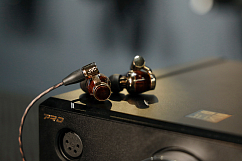 High End наушники JVC HA-FW10000