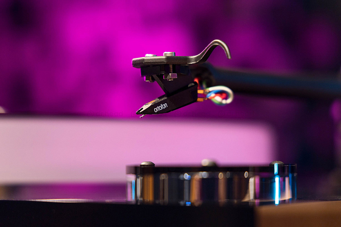 Проигрыватель винила Scheu Analog Cello R202 Ortofon Super OM 10 Black Acrylic - рис.2