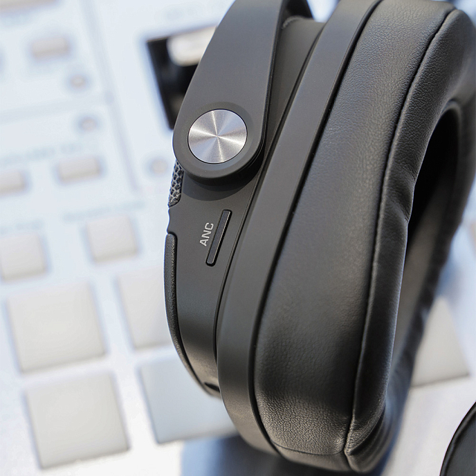 Беспроводные наушники Yamaha YH-L700A Black - рис.4