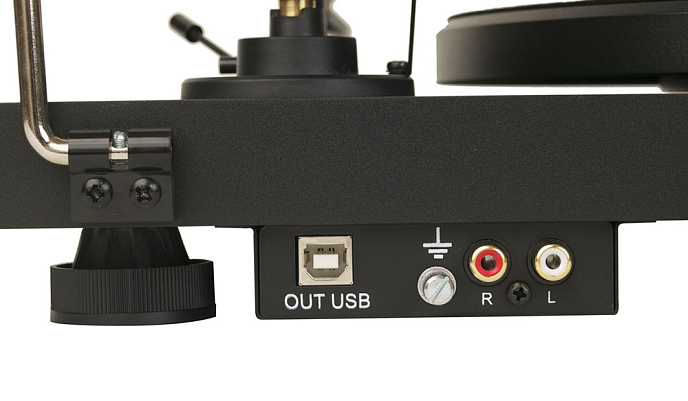 Проигрыватель винила Pro-Ject Debut Carbon Phono USB OM-10 Piano Black - рис.2