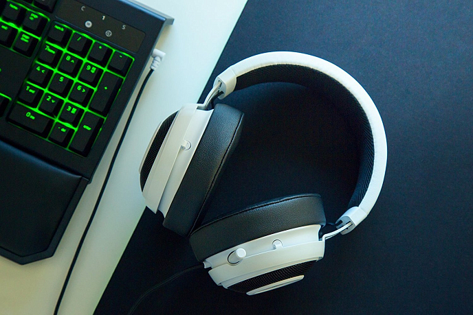 Игровая гарнитура Razer Kraken Pro V2 Oval White - рис.4