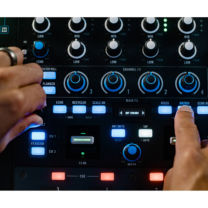 DJ-контроллер Rane FOUR - рис.6