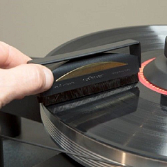 Щетка для винила AudioQuest Super-Conductive Record Brush