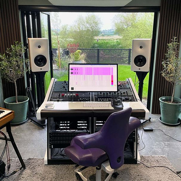 Полочная акустика Dutch & Dutch 8c Speaker White & Natural (1 шт) - рис.14