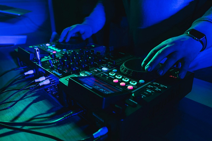 DJ-контроллер Gemini MDJ-600 - рис.8