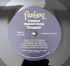 Виниловая пластинка Creedence Clearwater Revival Featuring John Fogerty - Chronicle: The 20 Greatest Hits - 2LP